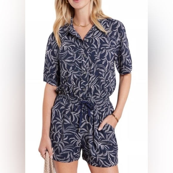 Evereve Pants - Evereve Navy Leaf-Print Short Sleeve Romper